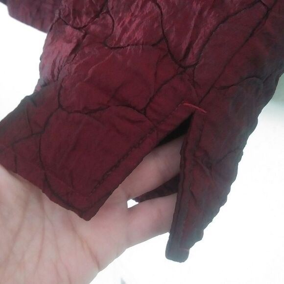 Chico's Iridescent Dark Red Open-Front Crinkle Satin Blazer, Chico's Size 1 - Picture 6 of 11